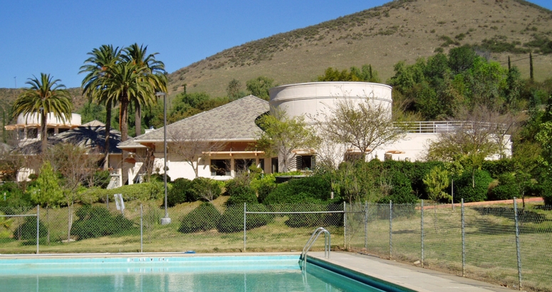 Image of swimming pool and cottages at Brandeis Bardin campus in Simi Valley