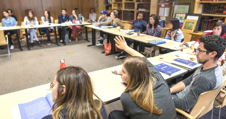 Photograph of Intro students in class
