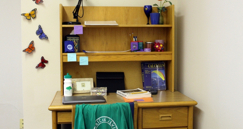 Image of standard desk in dorm room at AJU