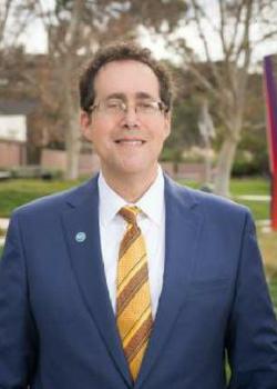 Headshot of Rabbi Bradley Shavit Artson