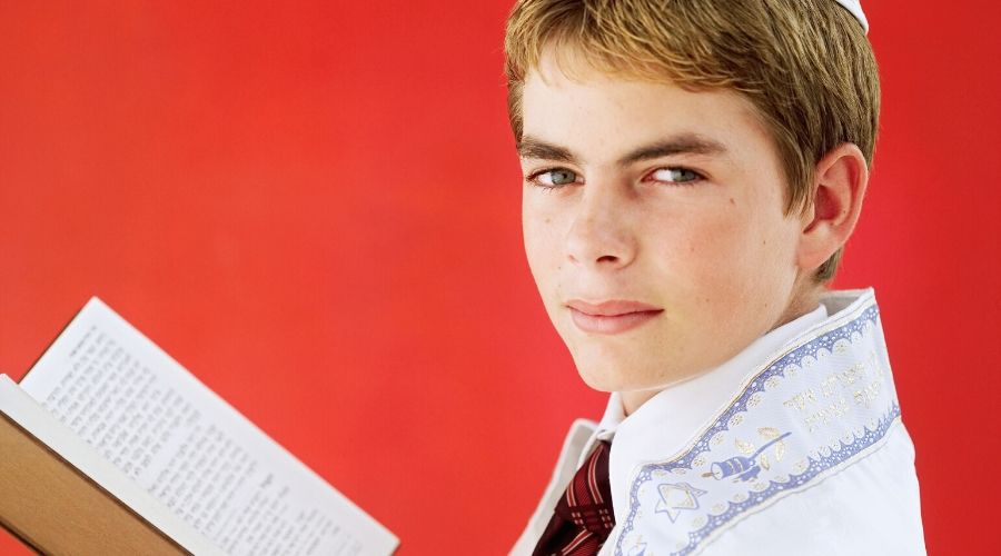 Photo of boy with Kippa and tallit