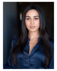 chloe makhani headshot