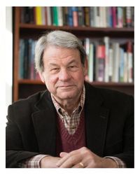 Headshot of Steven Roberts