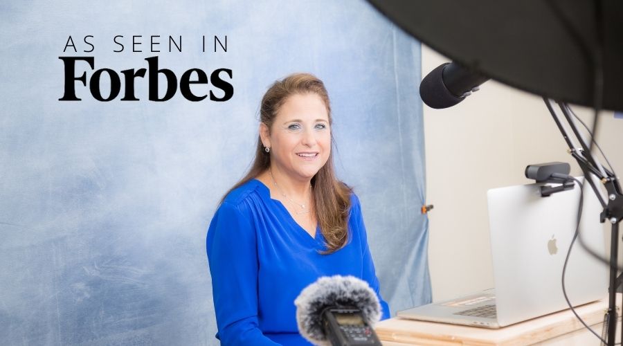 Sherre Hirsch sits in studio
