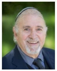 Rabbi Pinchas Giller headshot