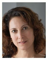 Emily Bazelon Headshot